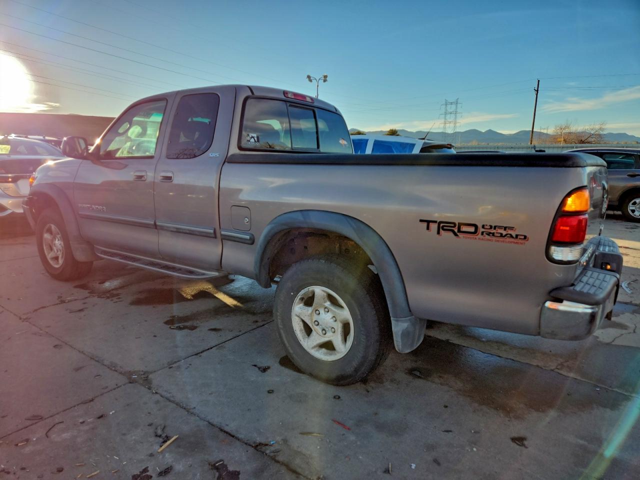 2001 TOYOTA TUNDRA SR5 photo 2