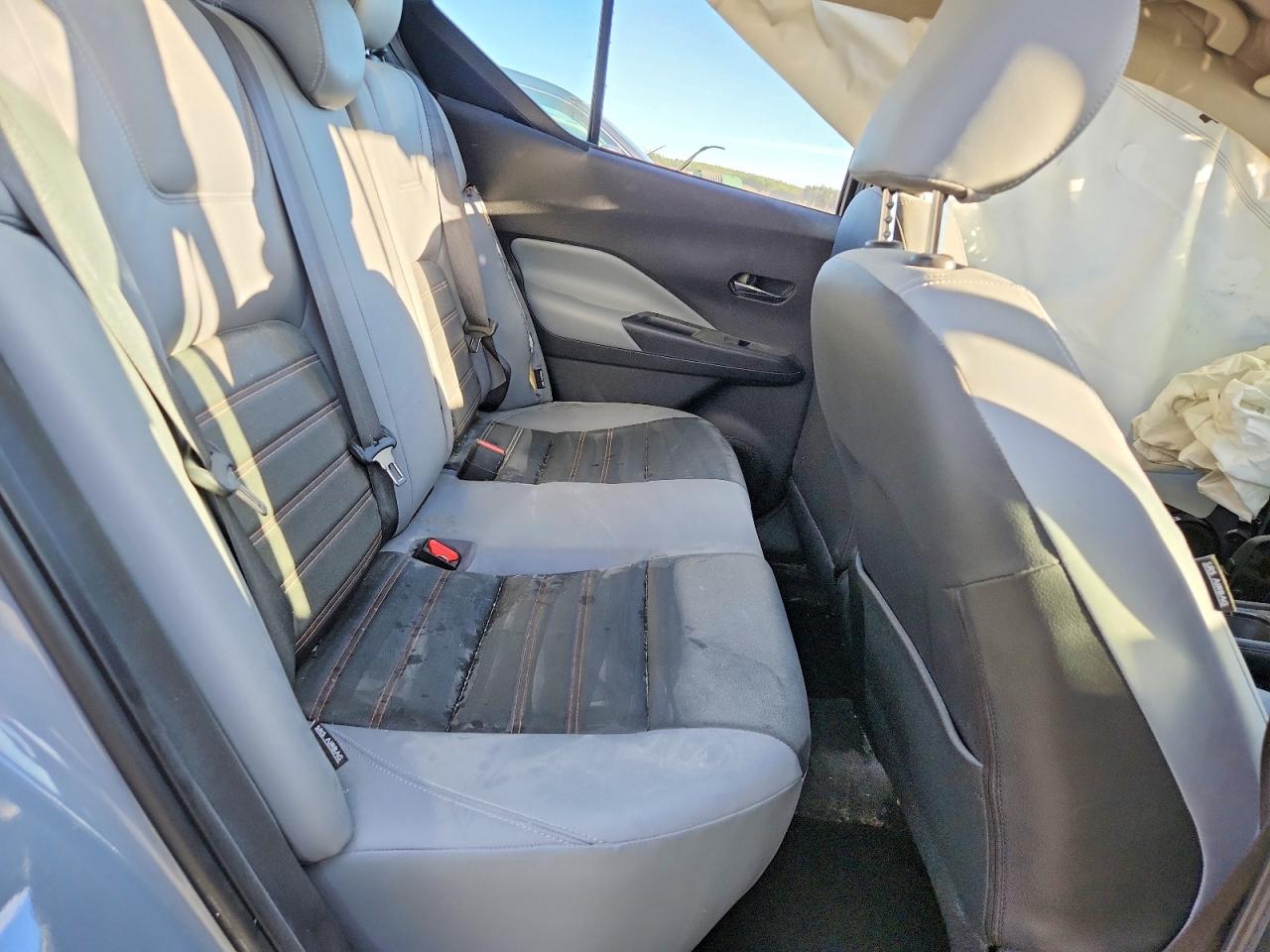 2023 NISSAN KICKS SR photo 11