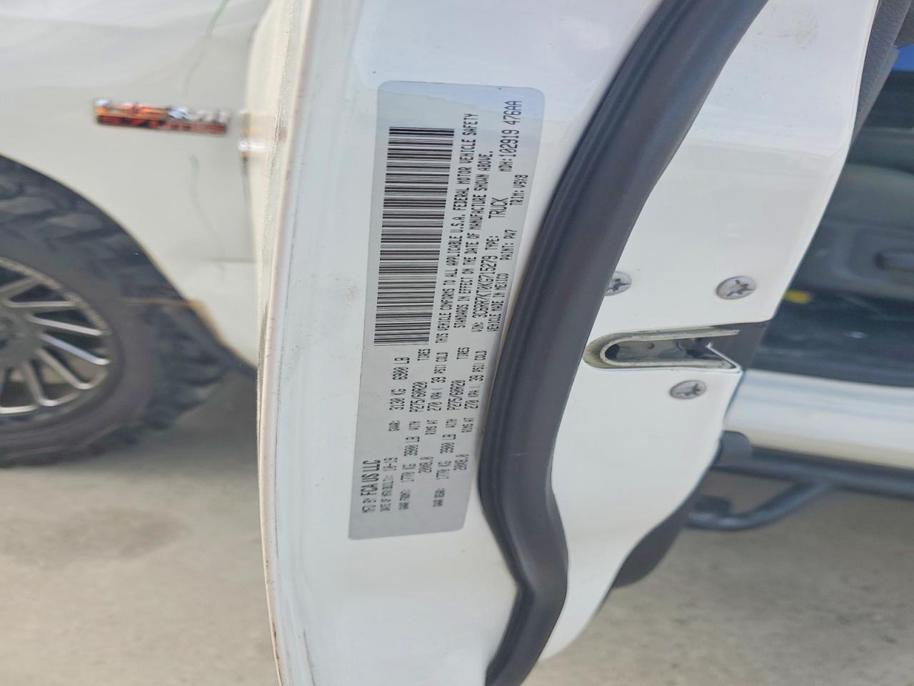 2019 RAM 1500 CLASSIC TRADESMAN photo 12