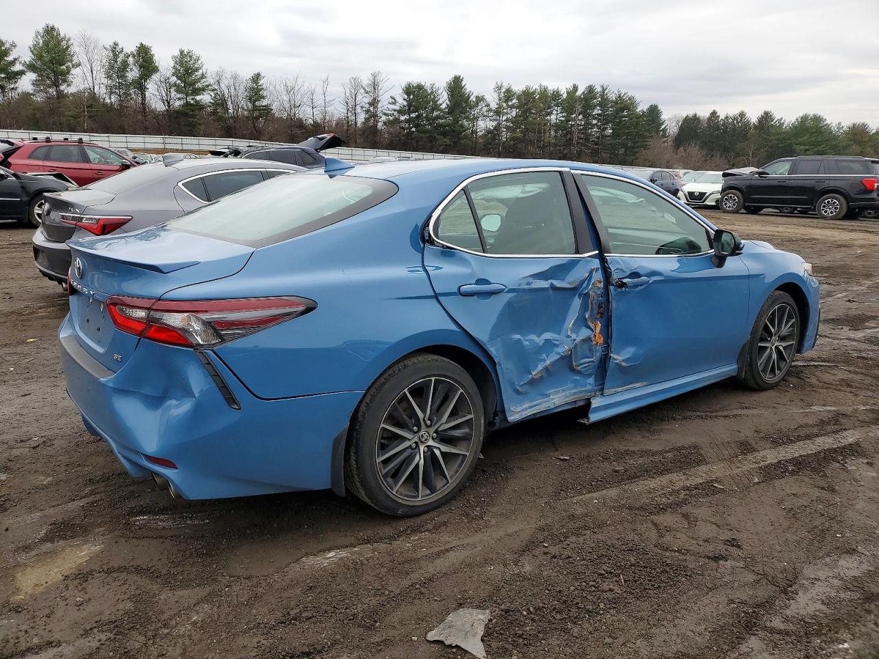 2023 TOYOTA CAMRY SE NIGHT SHADE photo 3