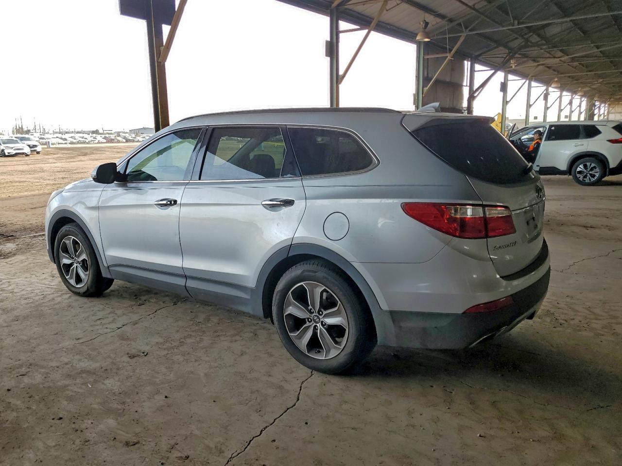 2014 HYUNDAI SANTA FE GLS photo 2