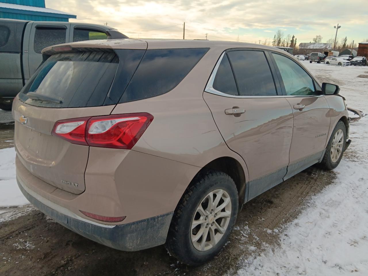2019 CHEVROLET EQUINOX LT photo 3