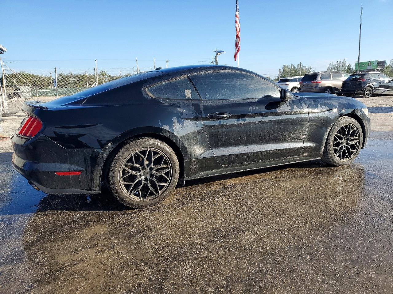 2015 FORD MUSTANG photo 3