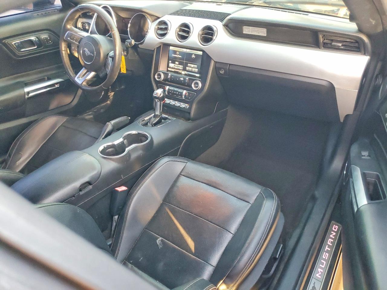 2015 FORD MUSTANG photo 8