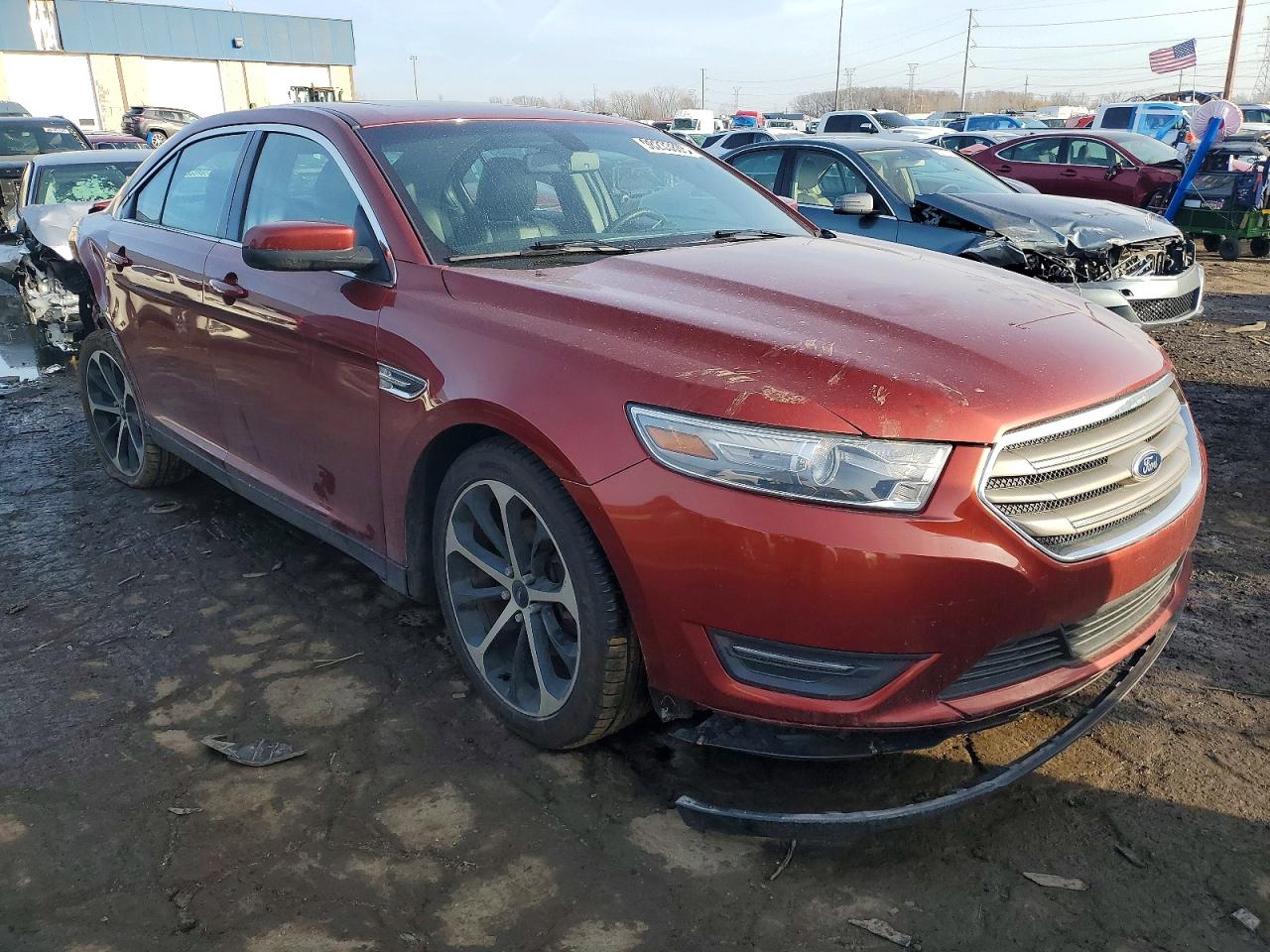 2014 FORD TAURUS SEL photo 4