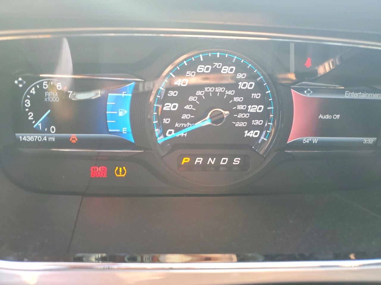 2014 FORD TAURUS SEL photo 9