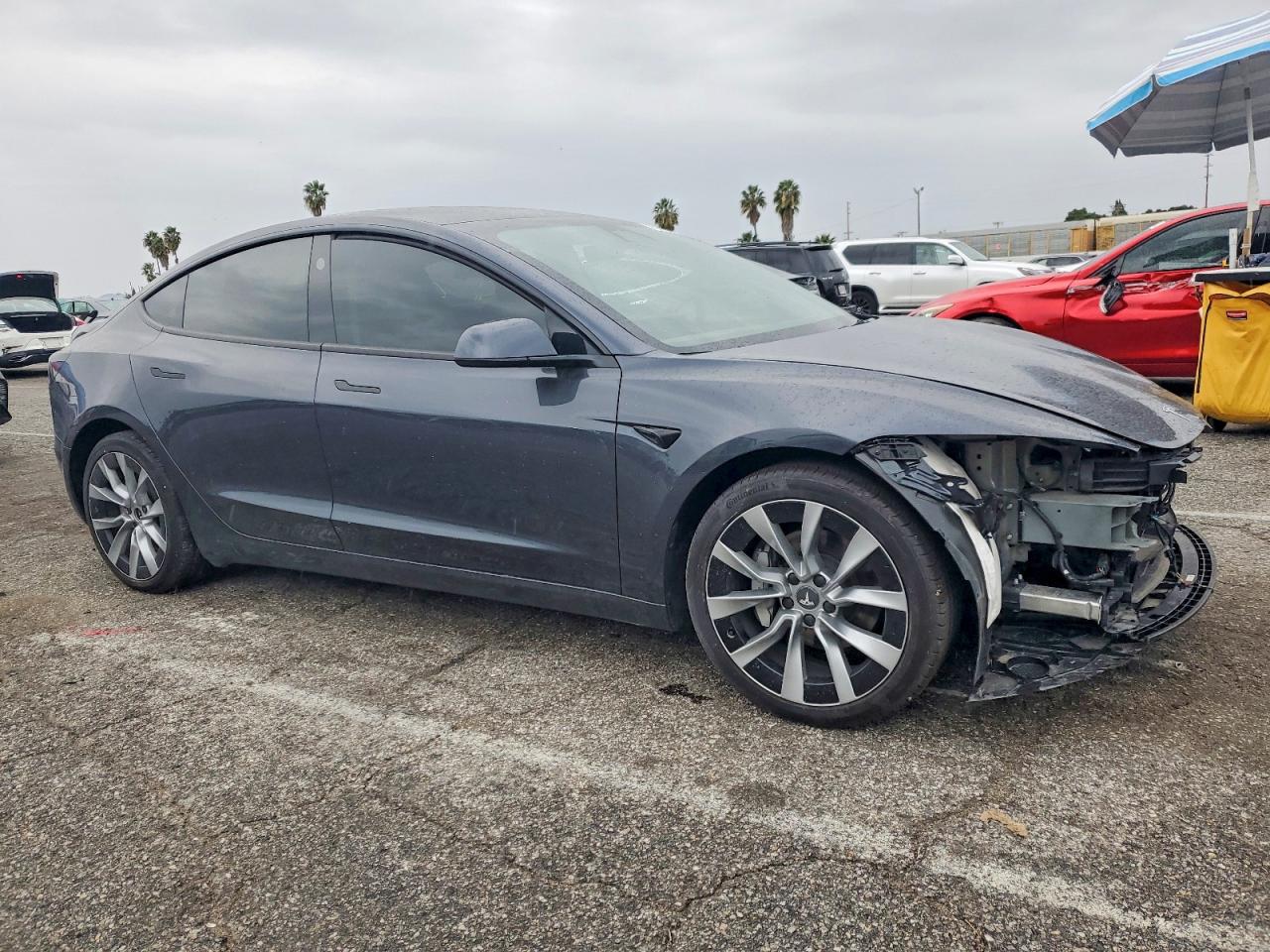 2024 TESLA MODEL 3 photo 4
