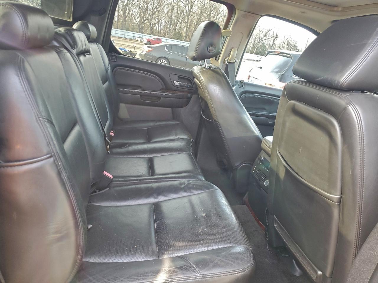 2007 CADILLAC ESCALADE EXT photo 11