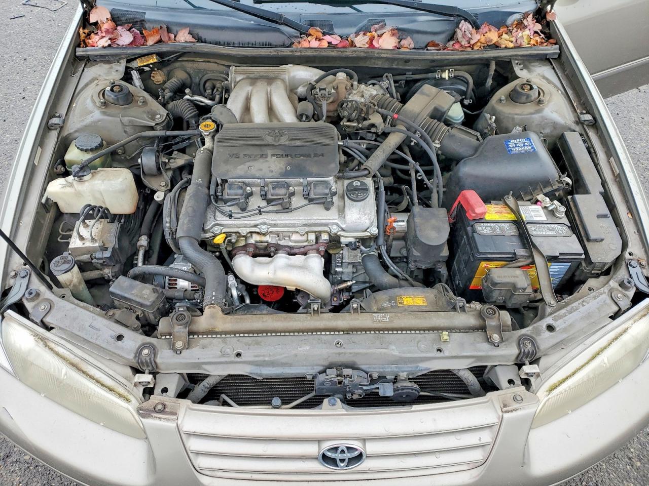 1999 TOYOTA CAMRY LE photo 11