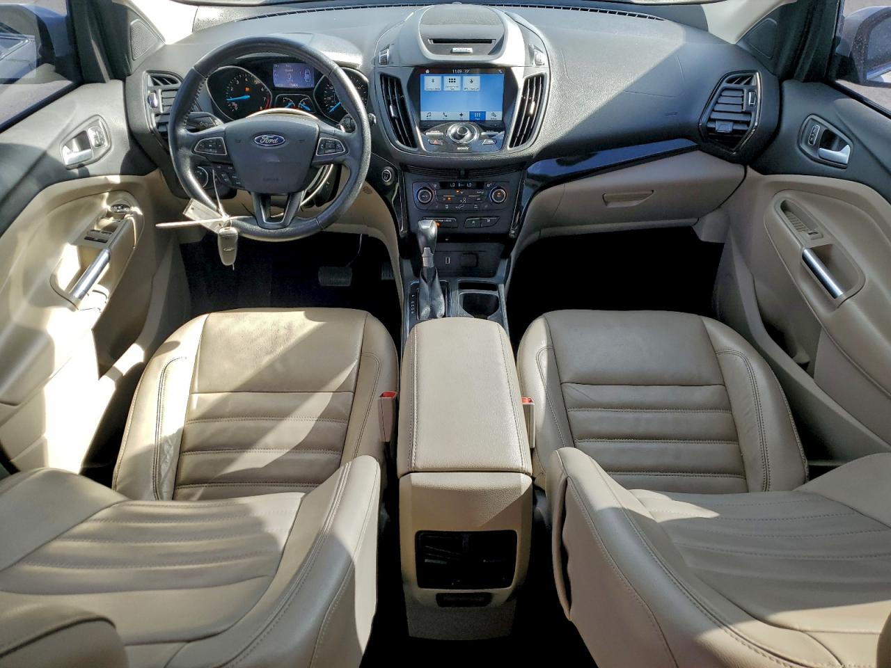 2017 FORD ESCAPE TITANIUM photo 8