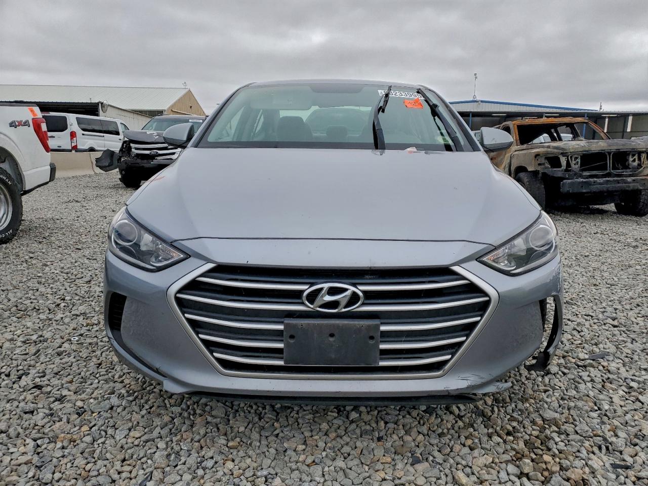 2017 HYUNDAI ELANTRA SE photo 9