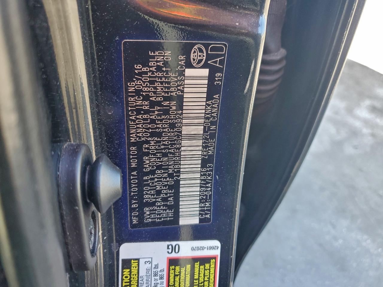 2016 TOYOTA COROLLA L photo 23