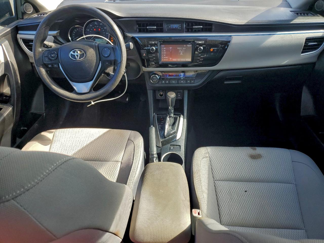2016 TOYOTA COROLLA L photo 15