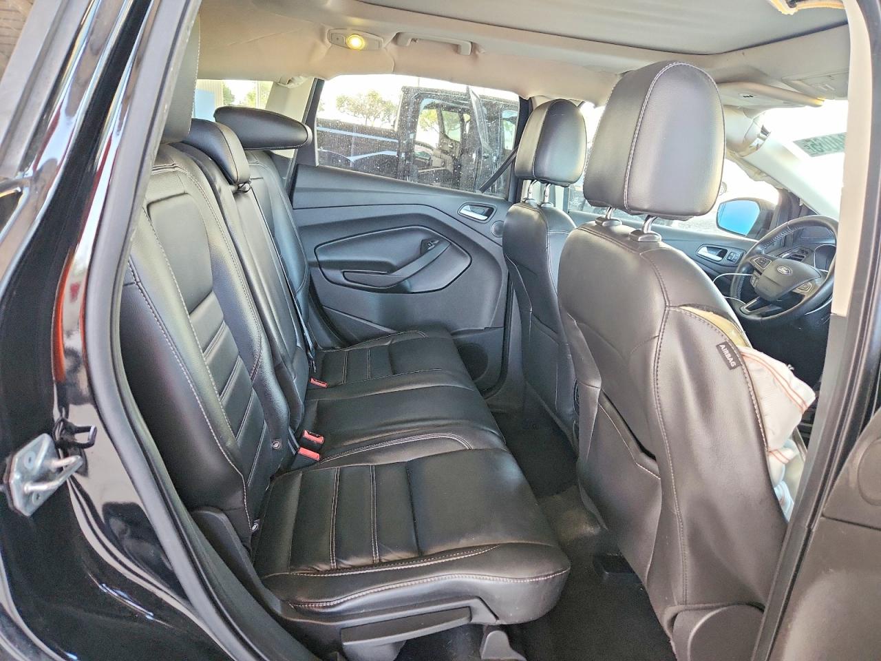 2017 FORD ESCAPE TITANIUM photo 11