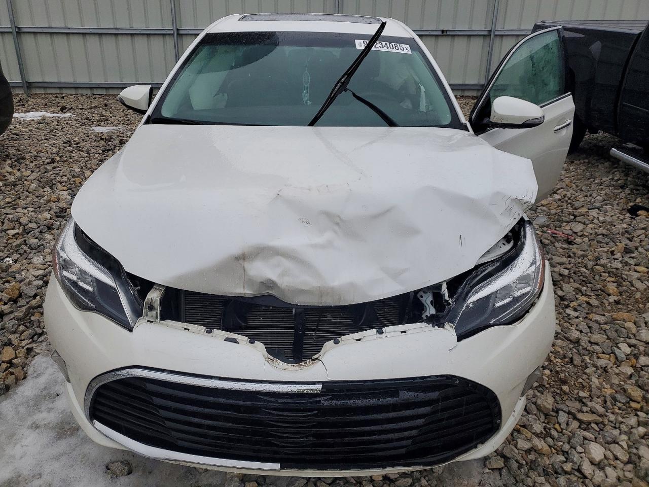 2016 TOYOTA AVALON XLE photo 11