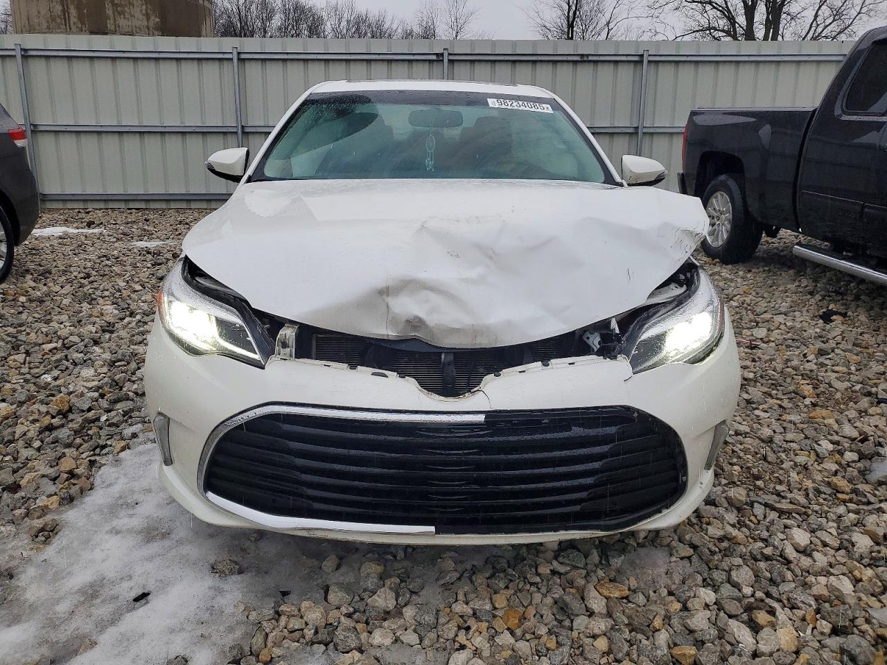 2016 TOYOTA AVALON XLE photo 5
