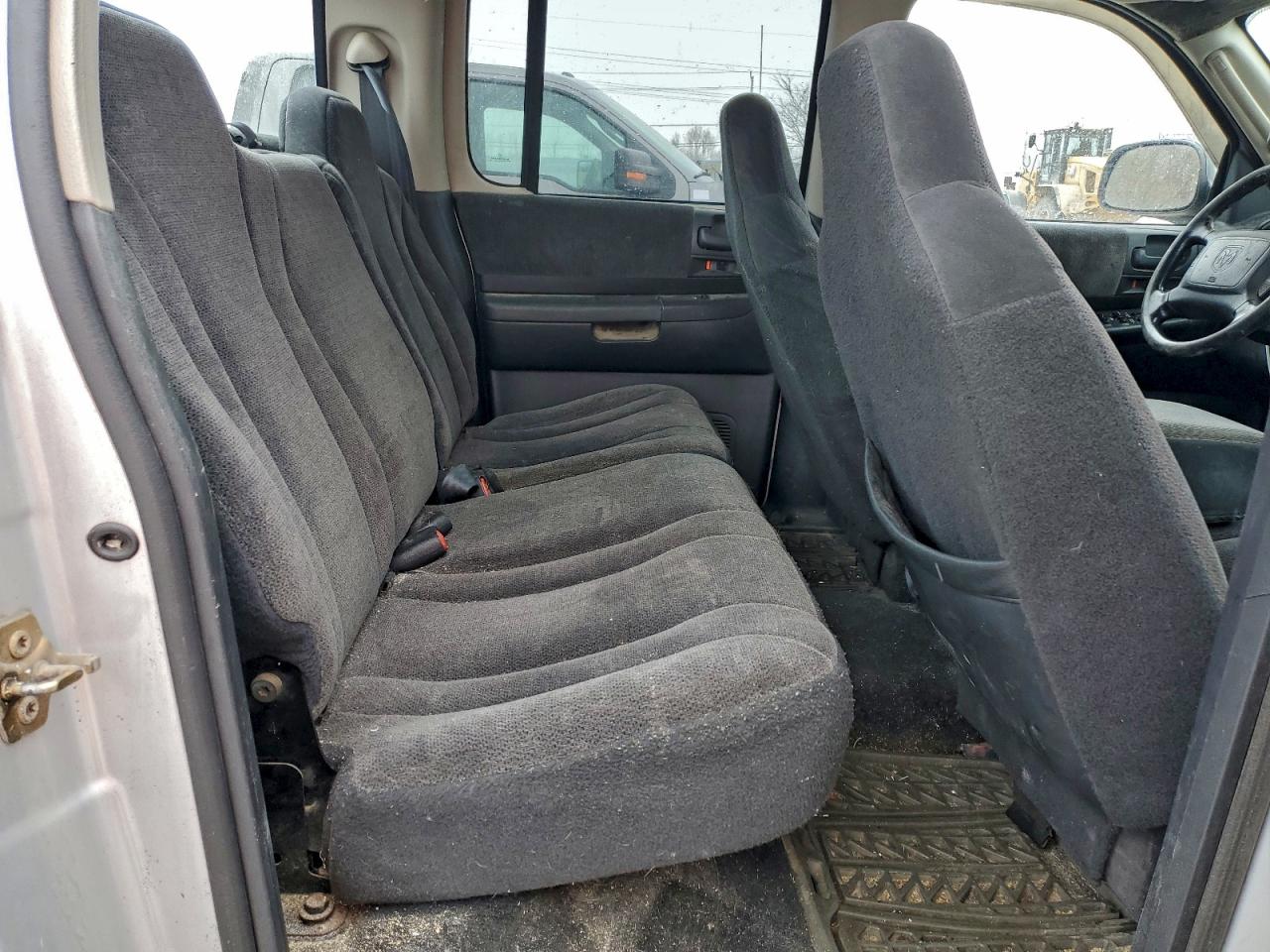 2003 DODGE DAKOTA QUAD SPORT photo 10