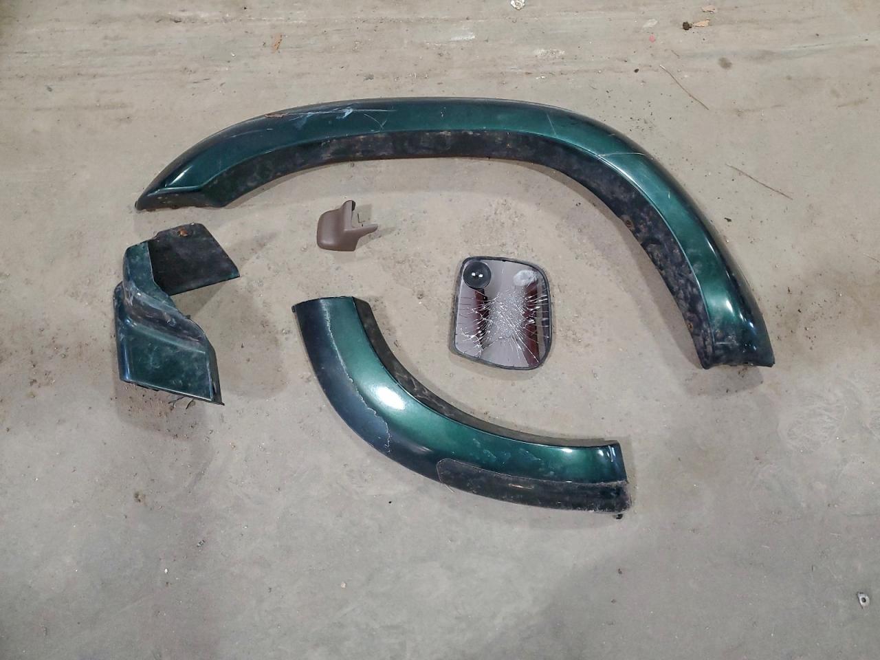 2000 TOYOTA 4RUNNER SR5 photo 13