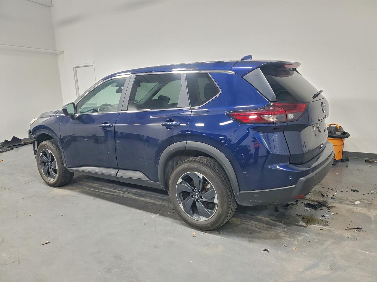 2024 NISSAN ROGUE SV photo 2