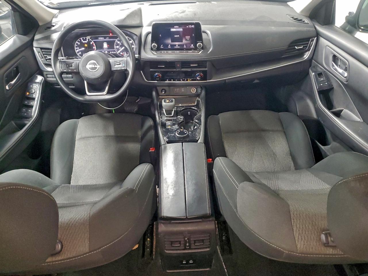 2024 NISSAN ROGUE SV photo 8