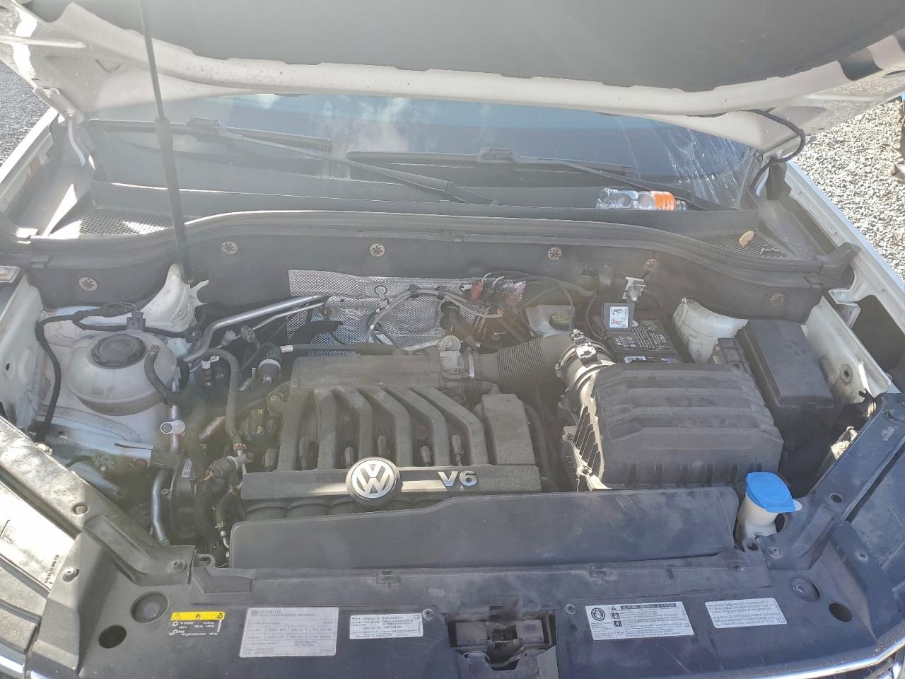 2018 VOLKSWAGEN ATLAS SE photo 12