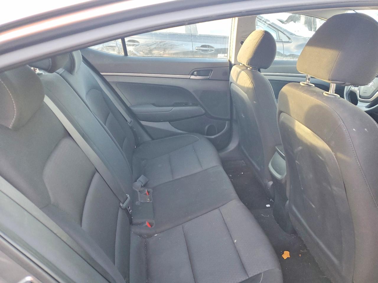 2018 HYUNDAI ELANTRA SE photo 10