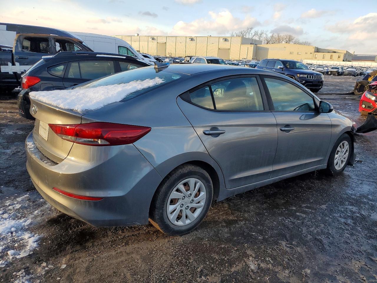 2018 HYUNDAI ELANTRA SE photo 3