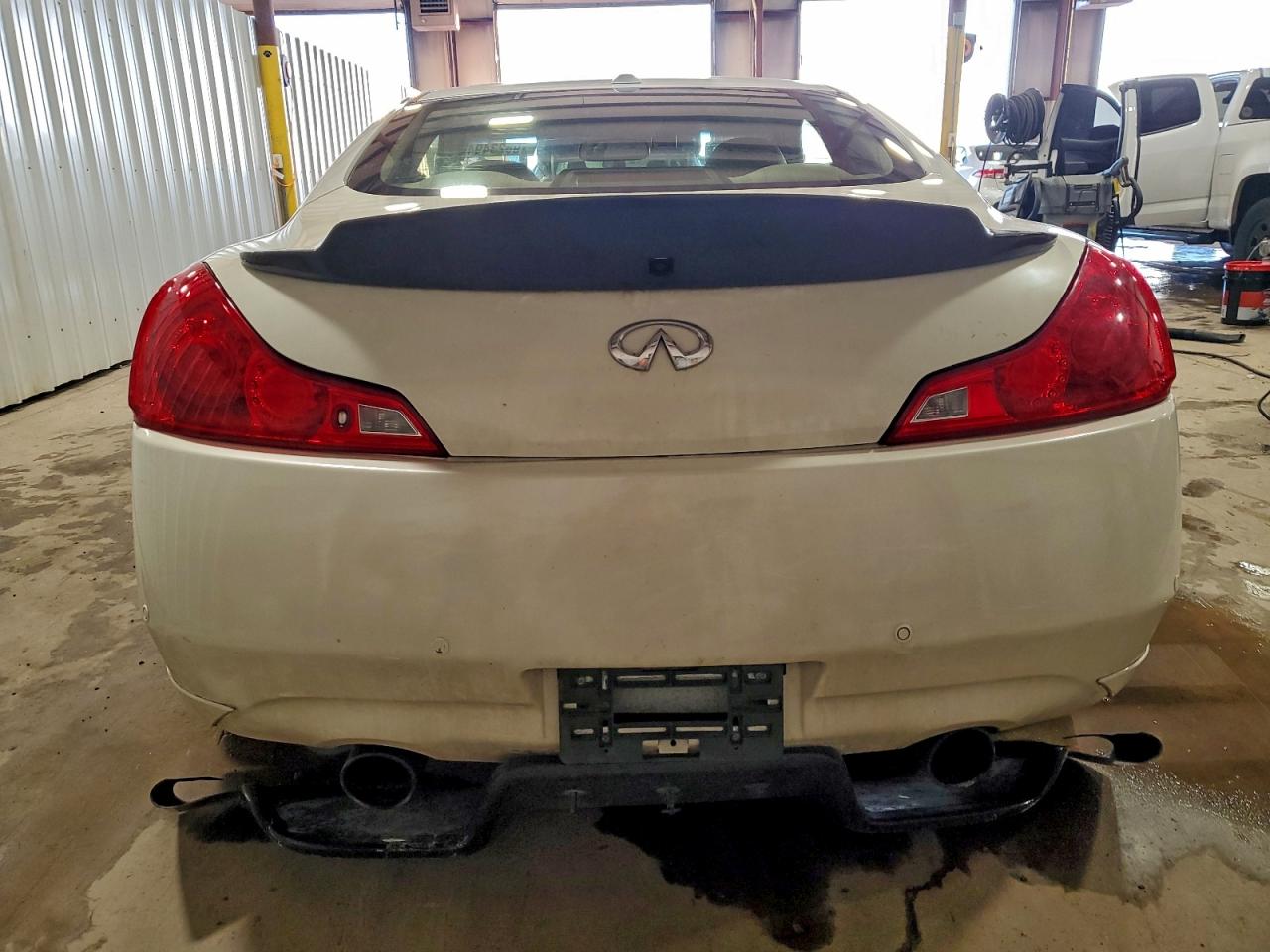 2013 INFINITI G37 photo 6