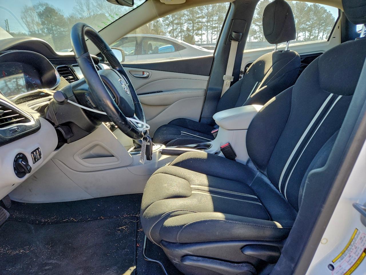 2013 DODGE DART SXT photo 7