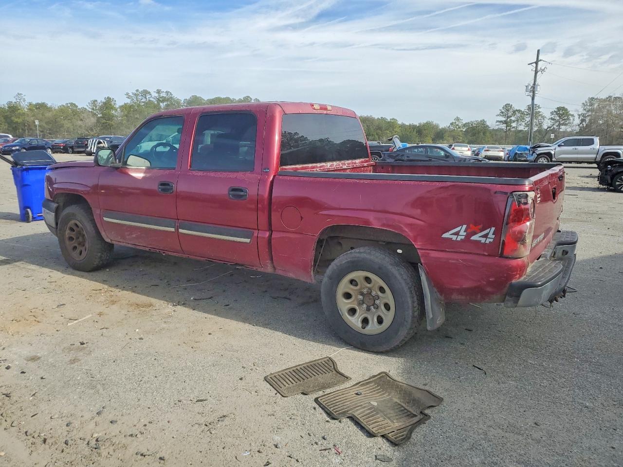 2005 CHEVROLET SILVERADO K1500 photo 2