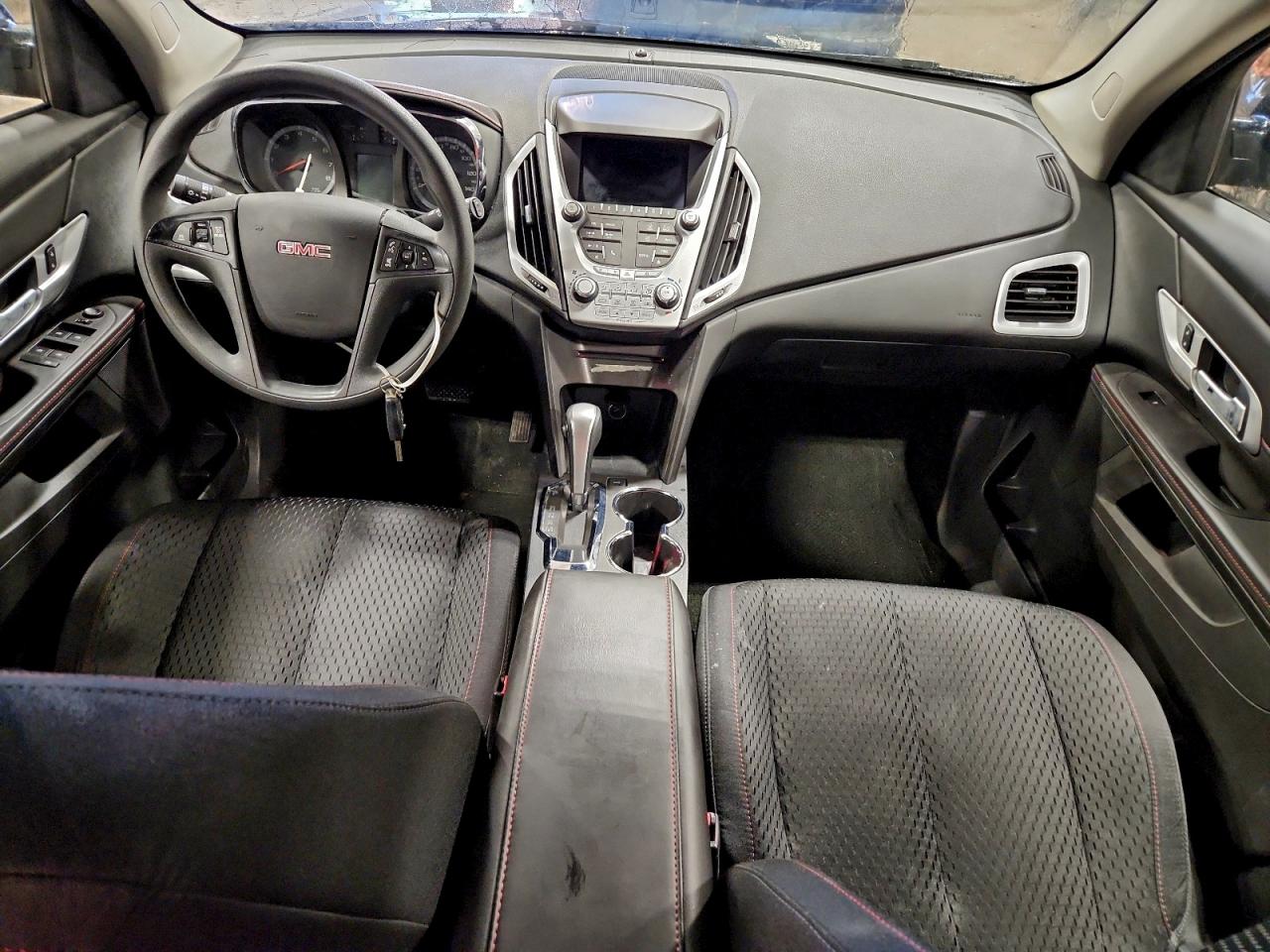 2015 GMC TERRAIN SLE photo 8