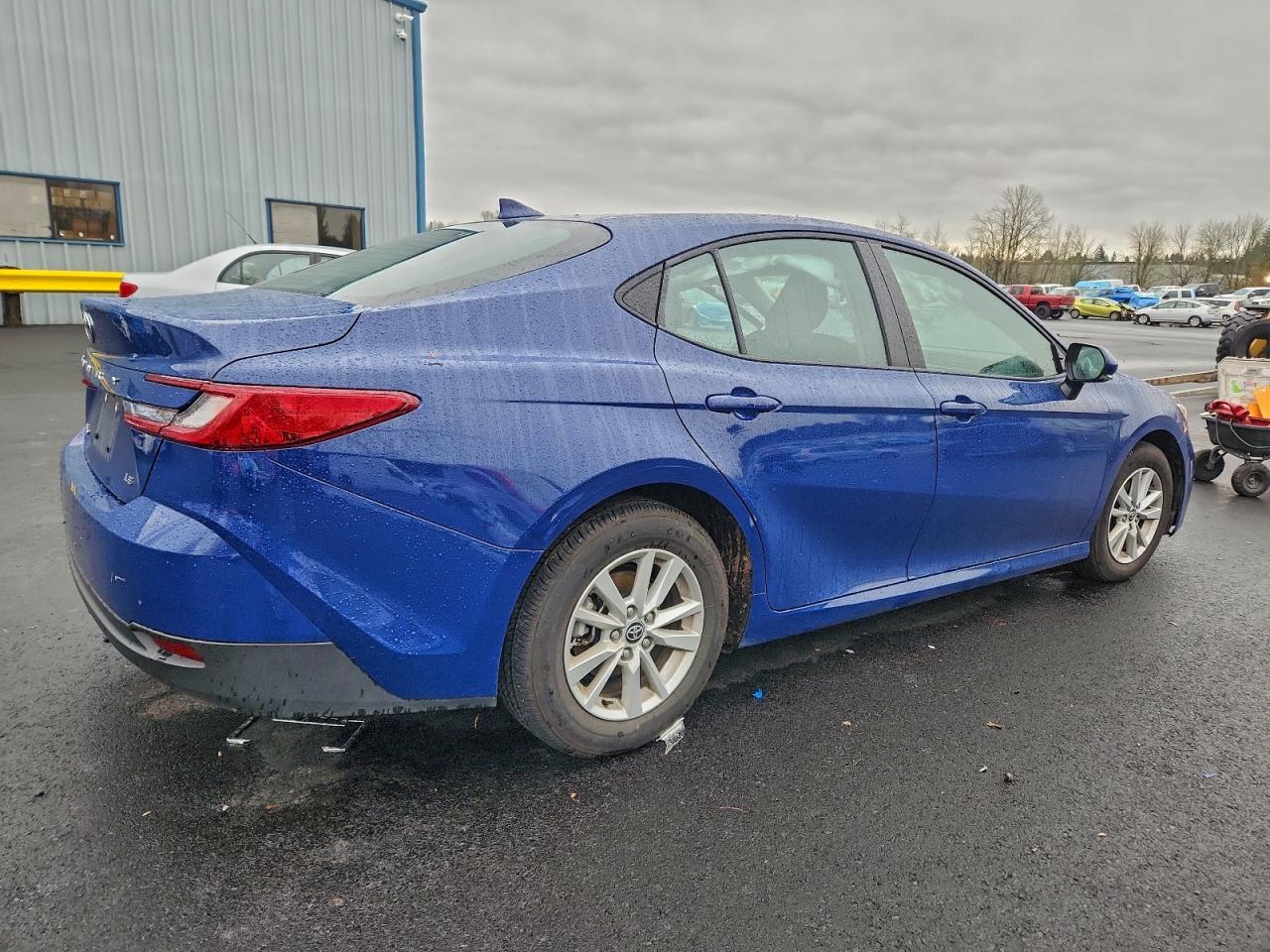 2025 TOYOTA CAMRY XSE photo 3