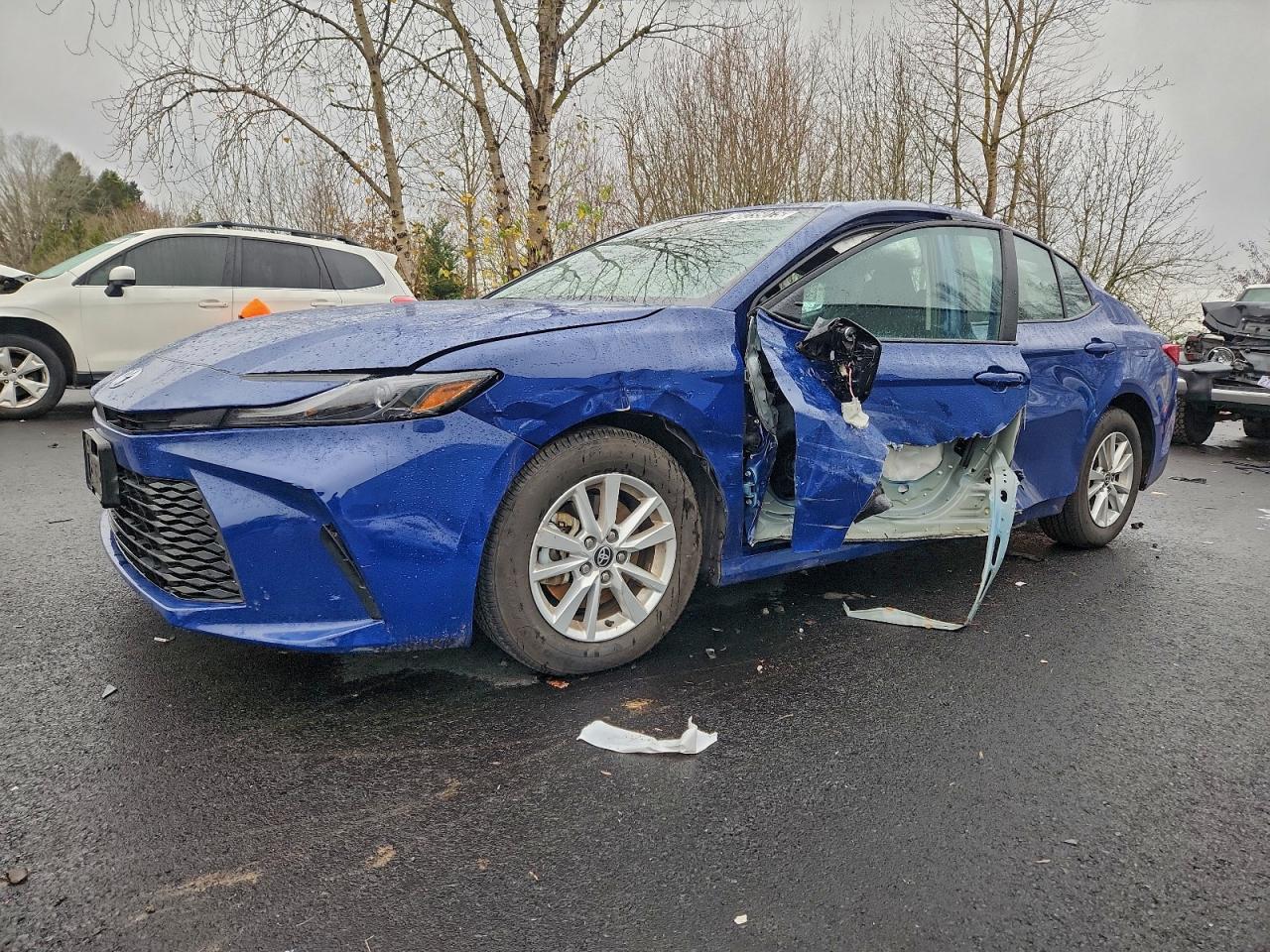 2025 TOYOTA CAMRY