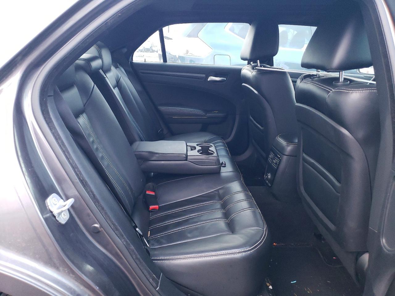 2014 CHRYSLER 300 S photo 10
