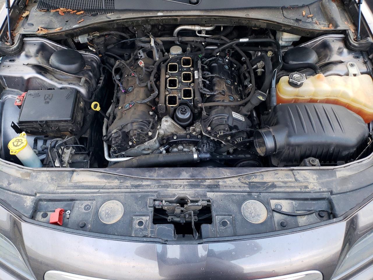 2014 CHRYSLER 300 S photo 11