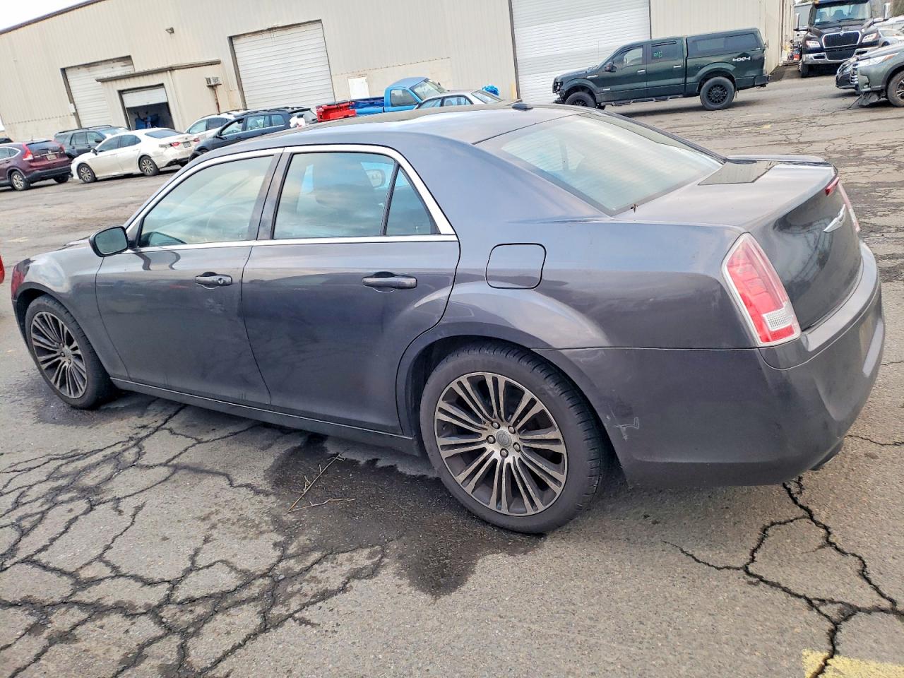 2014 CHRYSLER 300 S photo 2