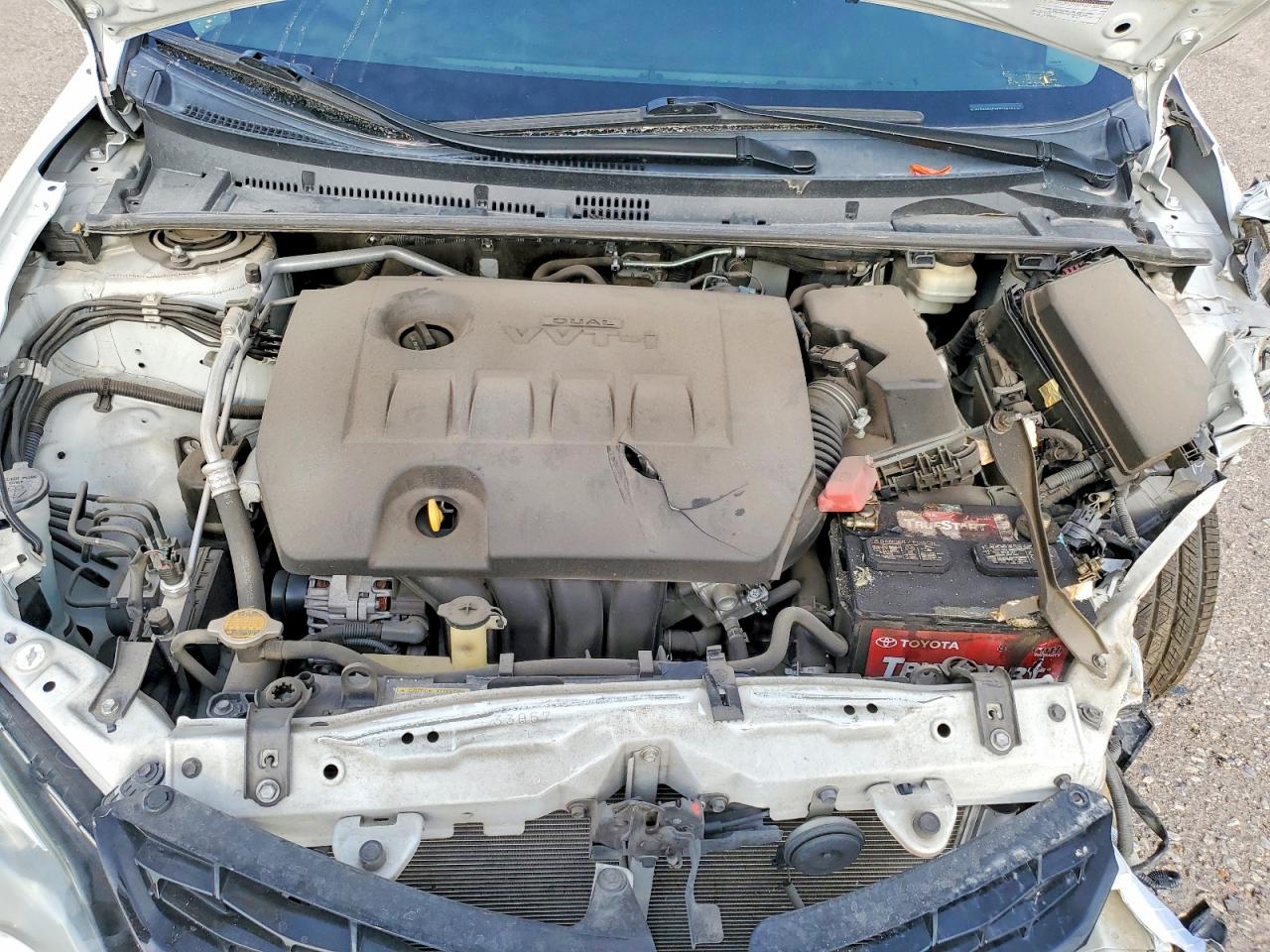 2015 TOYOTA COROLLA L photo 11