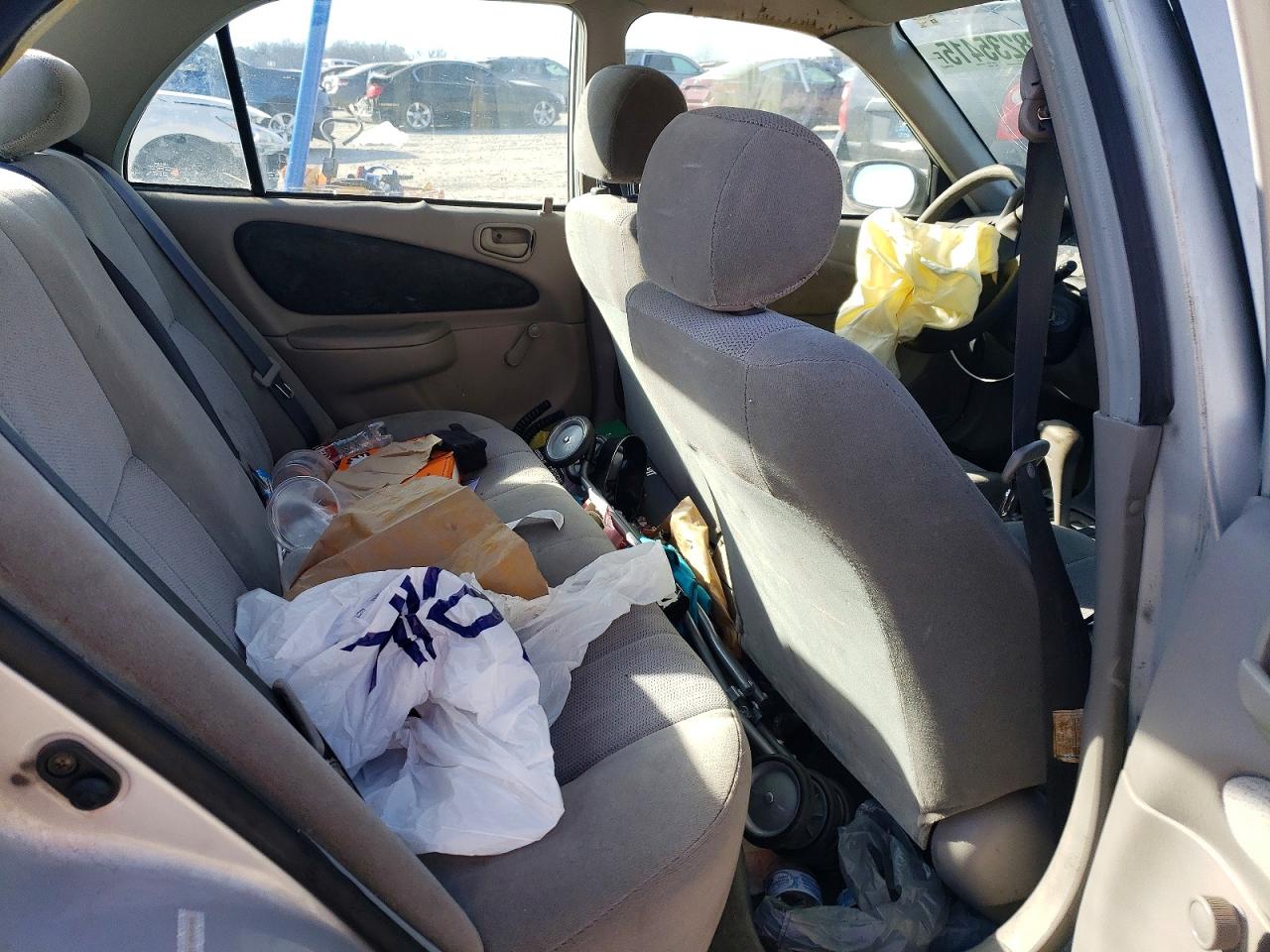 2001 TOYOTA COROLLA CE photo 10