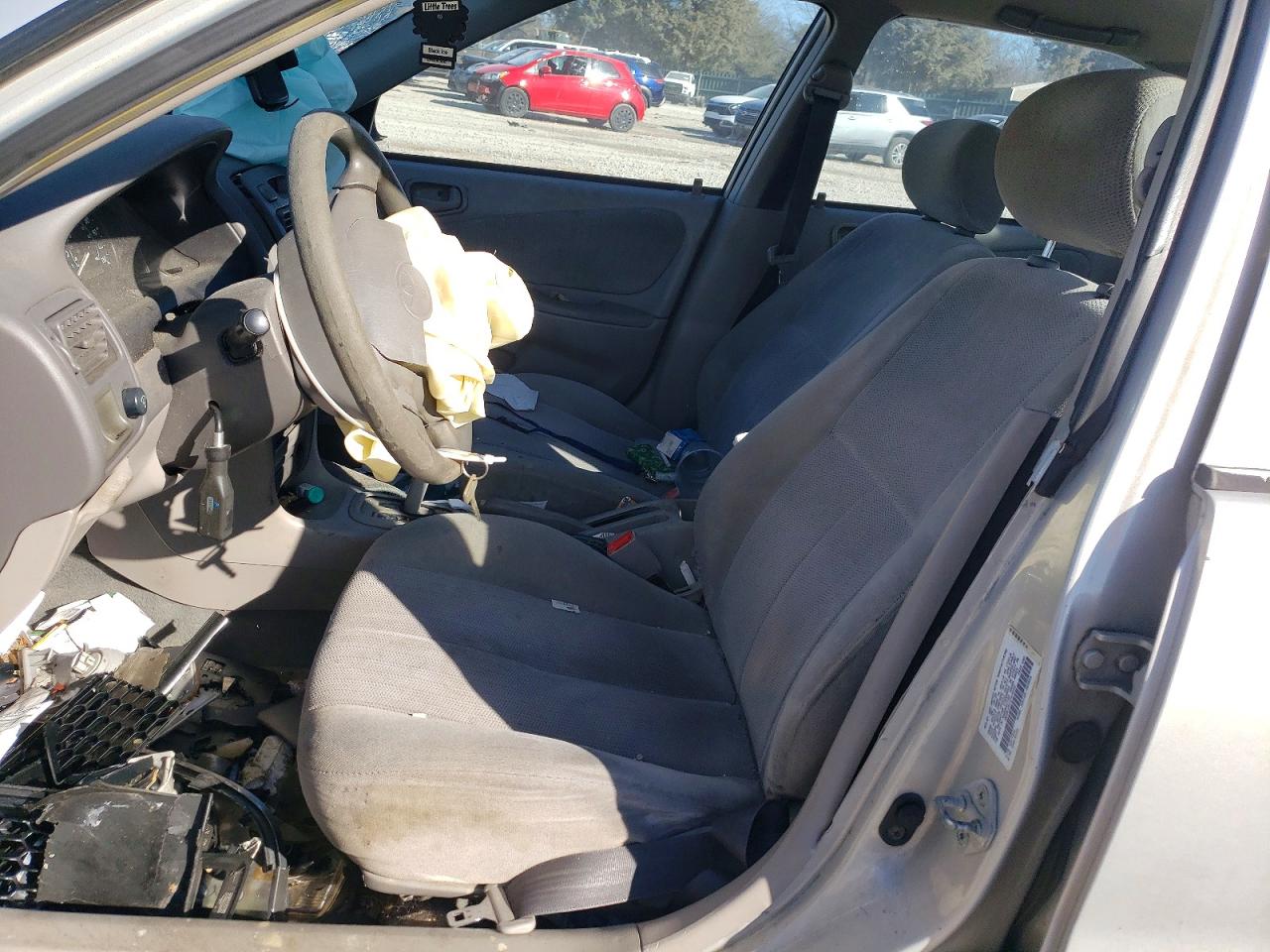 2001 TOYOTA COROLLA CE photo 7