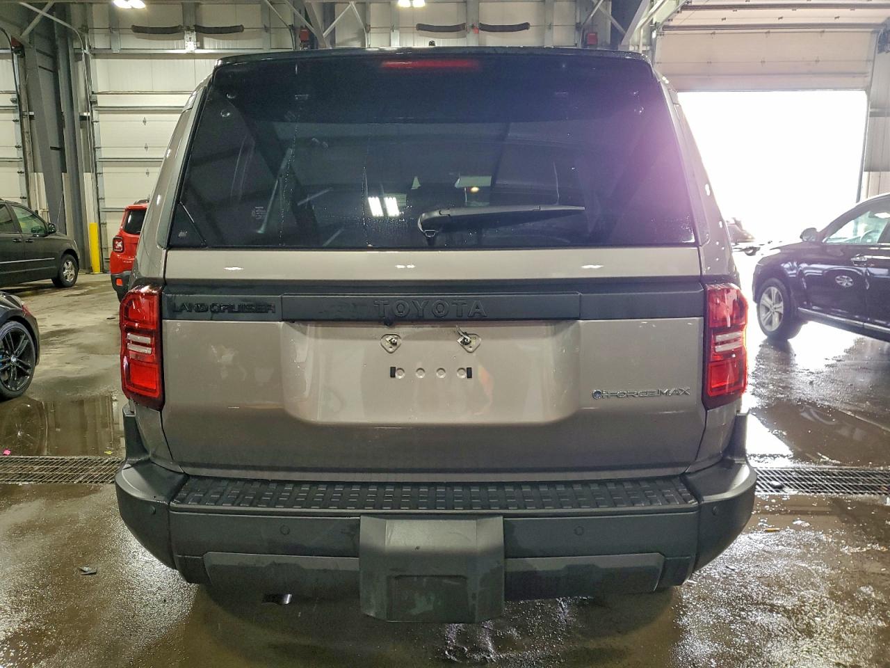 2025 TOYOTA LAND CRUISER BASE photo 6