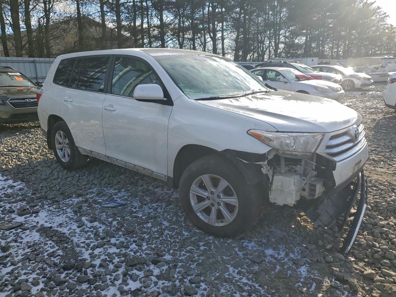 2013 TOYOTA HIGHLANDER BASE photo 4