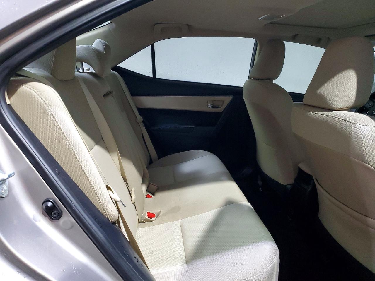 2016 TOYOTA COROLLA L photo 10