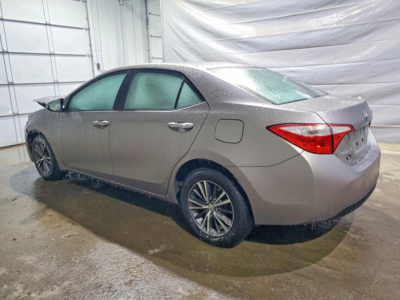 2016 TOYOTA COROLLA L photo 2