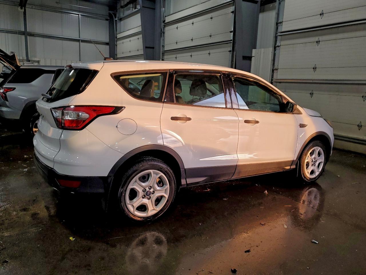 2017 FORD ESCAPE S photo 3