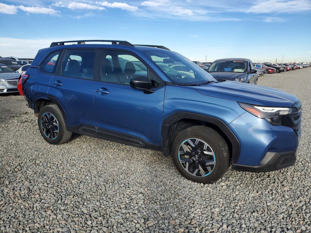 2025 SUBARU FORESTER photo 4