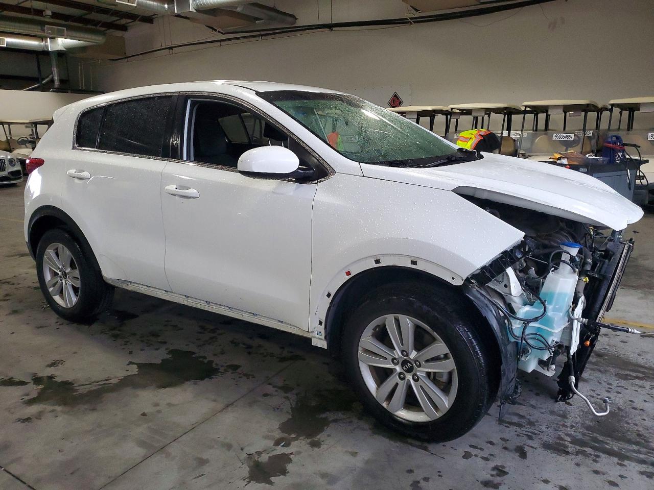 2018 KIA SPORTAGE LX photo 4