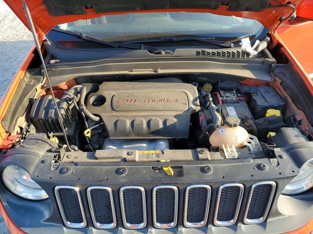 2017 JEEP RENEGADE LATITUDE photo 12