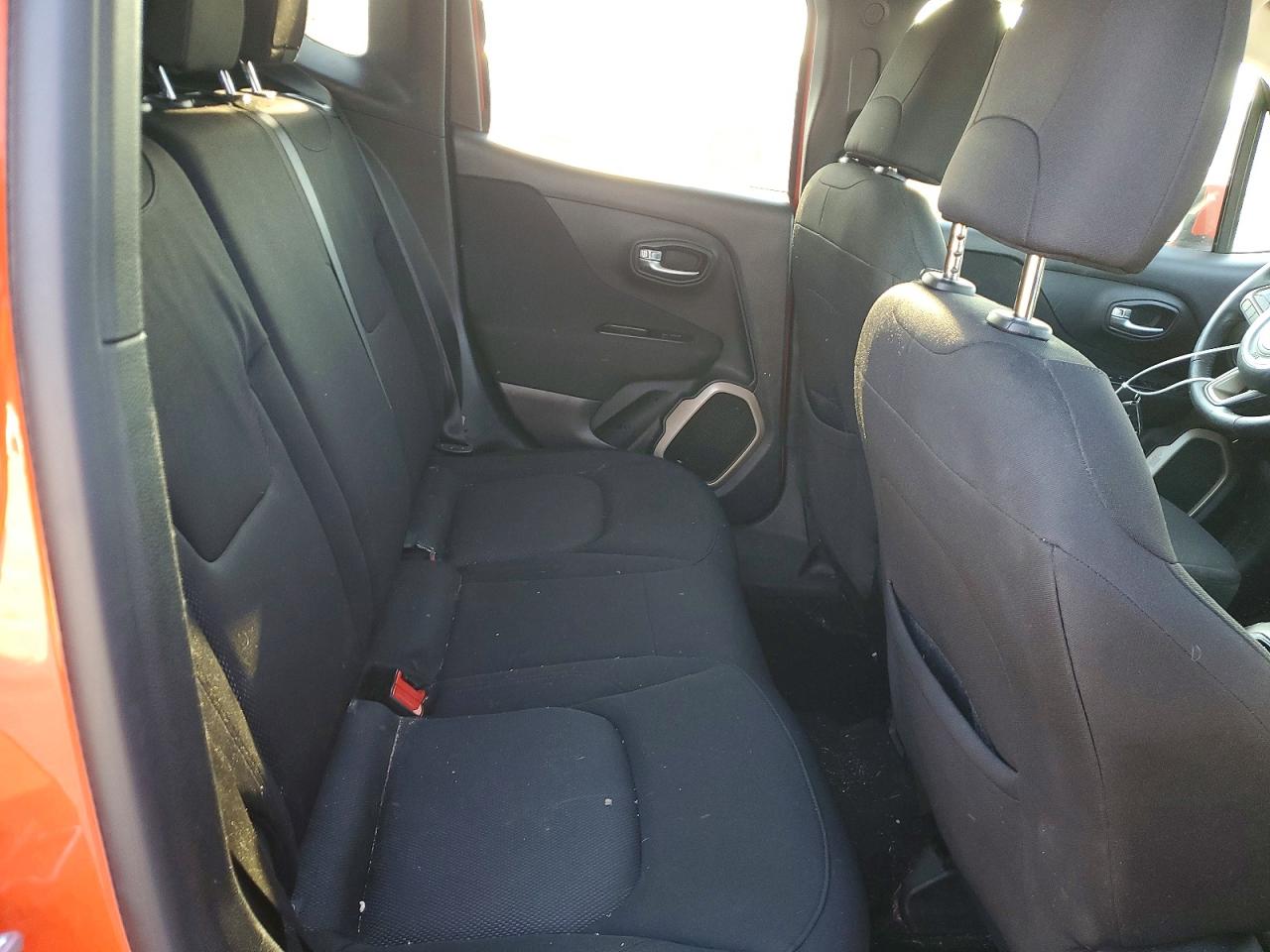 2017 JEEP RENEGADE LATITUDE photo 11