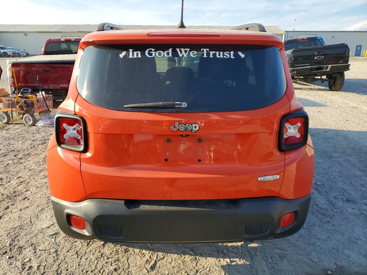2017 JEEP RENEGADE LATITUDE photo 6