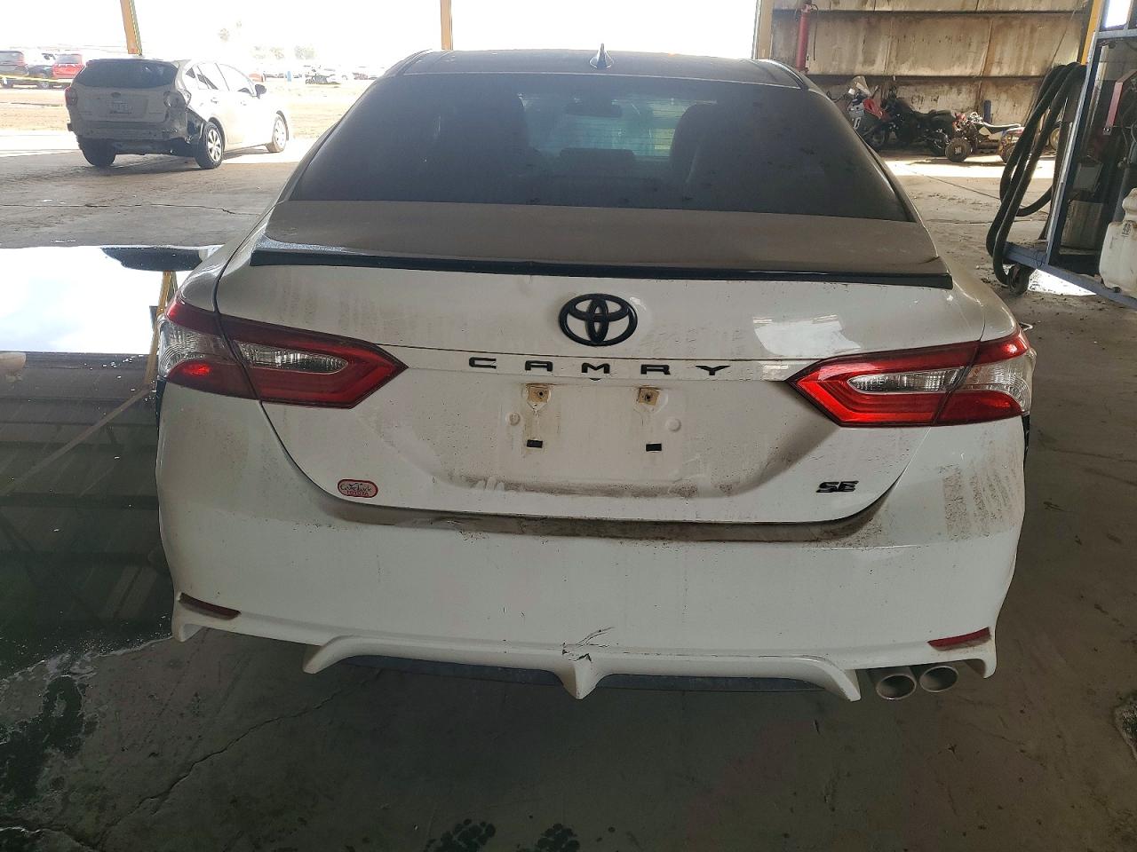 2020 TOYOTA CAMRY SE photo 11